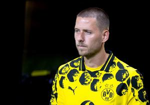 多特后卫安东：我身体已经恢复正加紧复出 平常喜欢打扑克